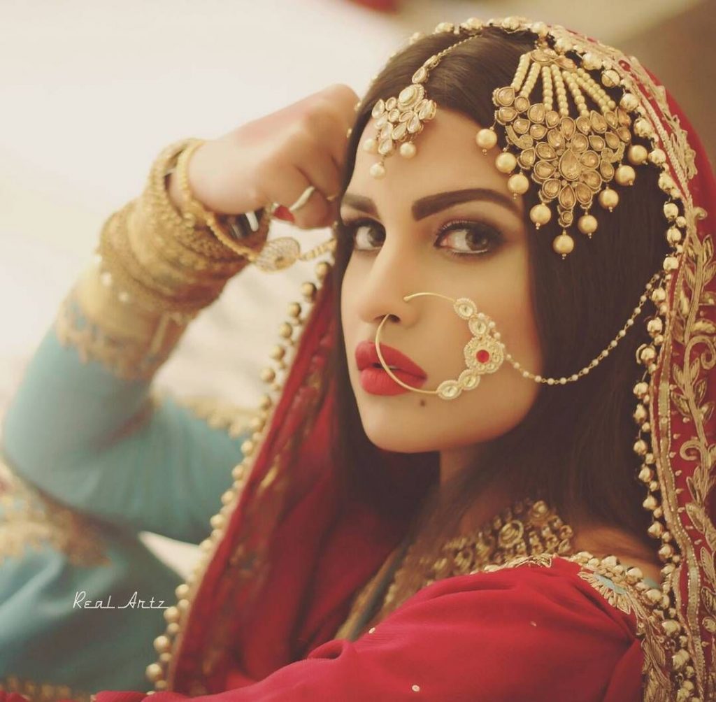 himanshi khurana movies