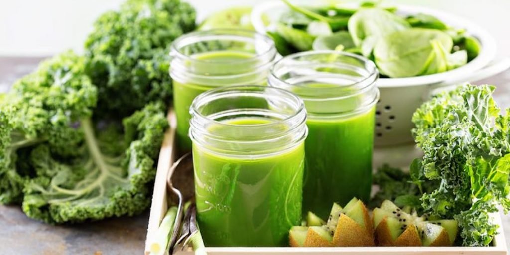 6 Different Recipes of Kale Juice For Weight Loss